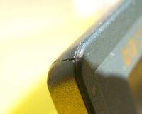 液晶左上の割れ