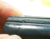 別の角度からの割れの詳細