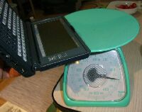 非常に硬いヒンジ