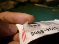 エポキシ接着剤epoの硬化後は、透明アクリル板びように硬く透明