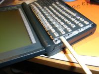 \ʃV[gt܂܃L[{[h𕂂