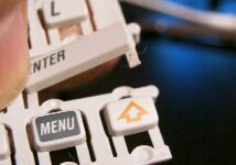 エンターキーの支持部割れ