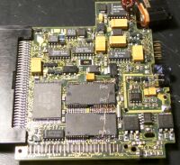 基板にメモリを載せて、配線