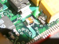 基板上のパスコンの拡大