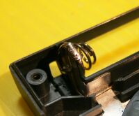 細線上をハンダで固着する