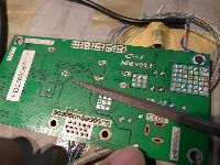 基板を削って突起を除去