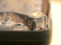 ナット部材が正常に取り付けられている例